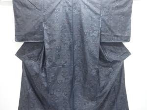 未使用品　色紙に花古典柄織出し本場泥大島紬着物